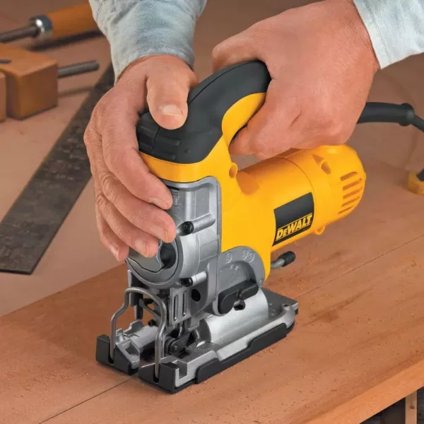 DEWALT 6.5 Amp Corded Jig Saw Kit with Kit Box