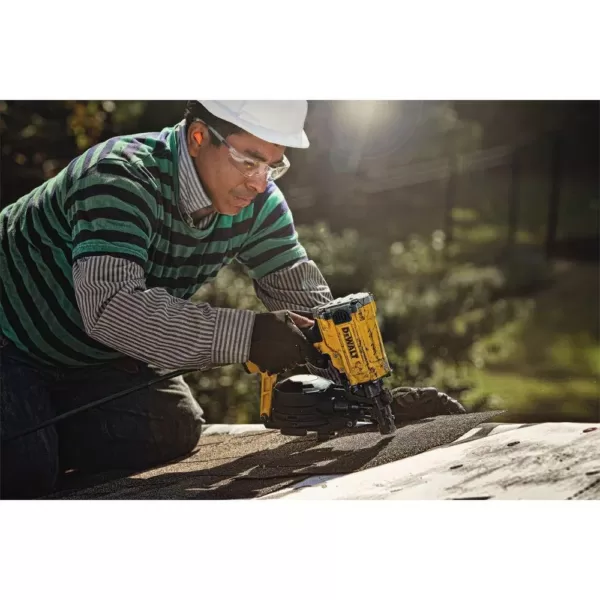 DEWALT Pneumatic 15° Coil Roofing Nailer