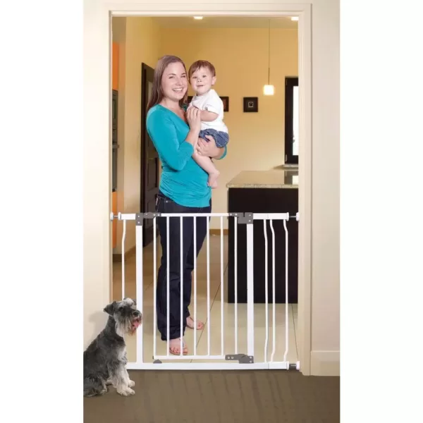 Dreambaby 30 in. H Liberty Auto-Close Security Gate with 3.5 in. Extension