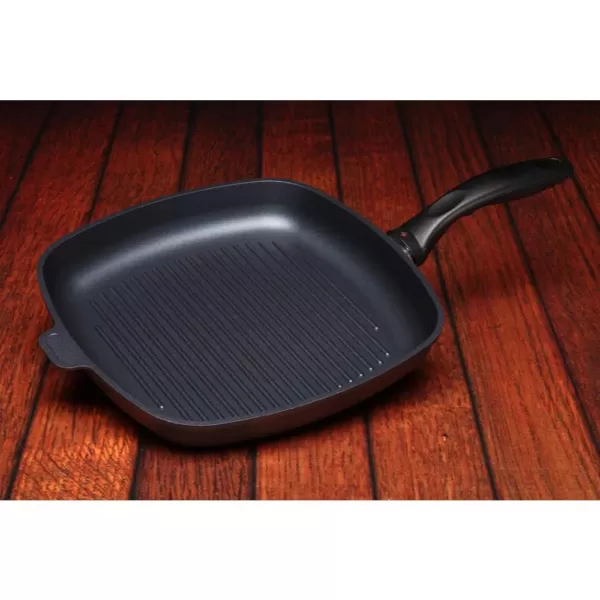 Swiss Diamond Classic Series Induction 12 in. Cast Aluminum Nonstick Grill Pan in Gray