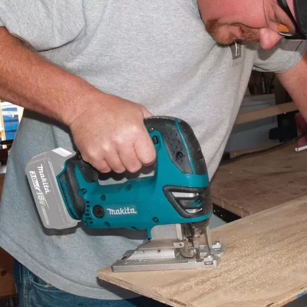 Makita 18-Volt X2 LXT (36-Volt) Brushless 6-1/2 in. Plunge Circular Saw 5.0 Ah with Bonus 18-Volt LXT Cordless Jigsaw