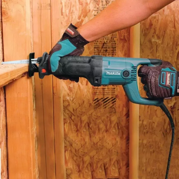 Makita 11 Amp Corded Variable Speed Reciprocating Saw with Wood Cutting Blade, Metal Cutting Blade and Hard Case