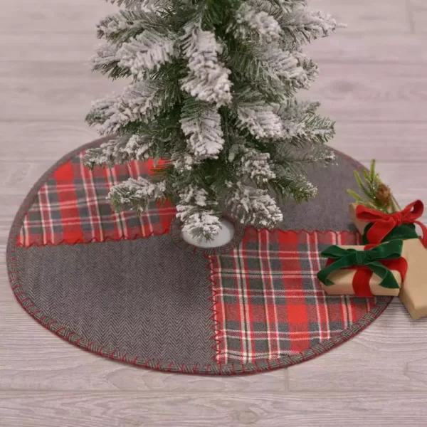 VHC Brands 21 in. Anderson Cherry Red Rustic Christmas Decor Patchwork Mini Tree Skirt